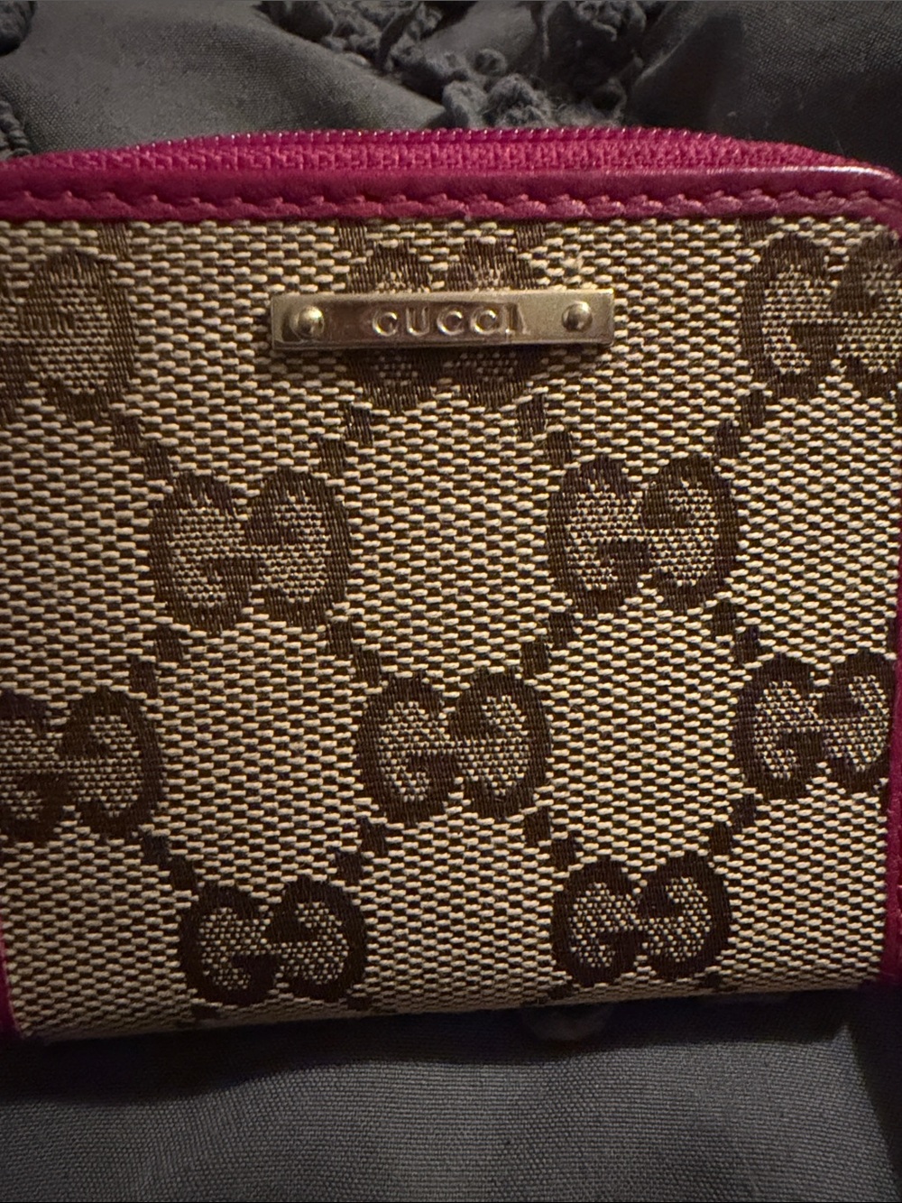 Gucci Beige Monogram Wallet with Pink Trim - Picture 2 of 11